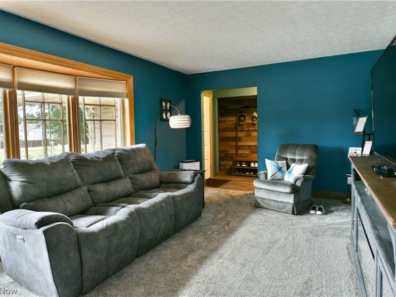907 Center Street E, Warren, OH 44481 Photo 6