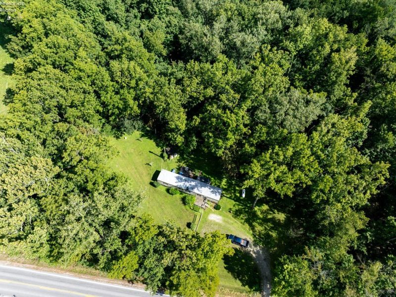 4425 N St Rt 101, Tiffin, OH 44883 Photo 2