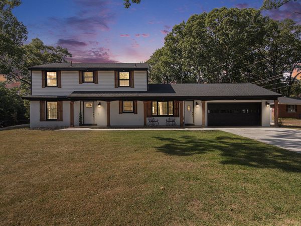 4085 Quainton Road, Norton Shores, MI 49441