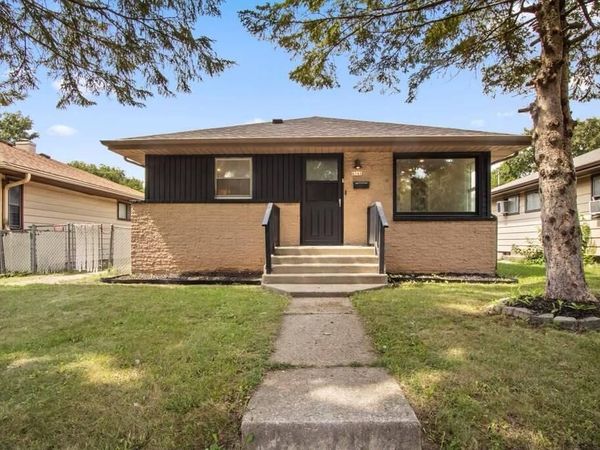 4941 N Sherman BOULEVARD, Milwaukee, WI 53209