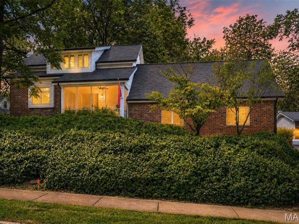 341 S Laclede Station Road, St Louis, MO 63119