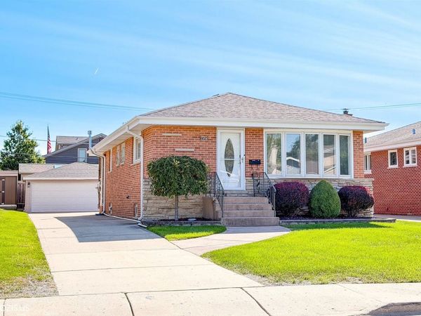 6023 N Emerson Street , Rosemont, IL 60018