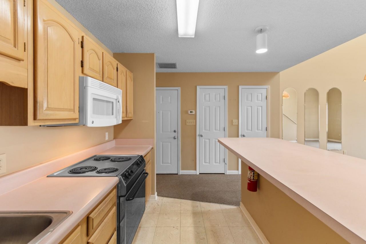 218 Double Eagle Dr. Photo 7