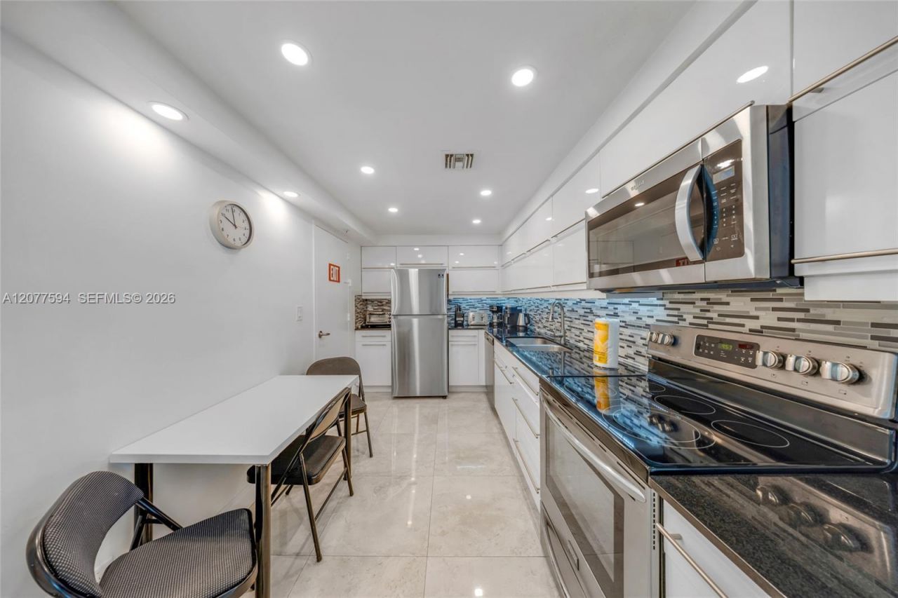 3901 S Ocean Dr, Unit 9J, Hollywood, FL 33019 Photo