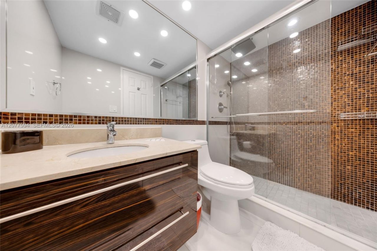 3901 S Ocean Dr, Unit 9J, Hollywood, FL 33019 Photo