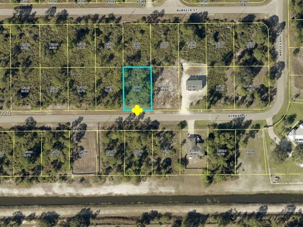 1265 Bermar St. , Fort Myers, FL 33913