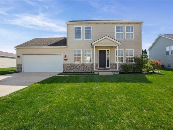10725 Illinois Street , Crown Point, IN 46307
