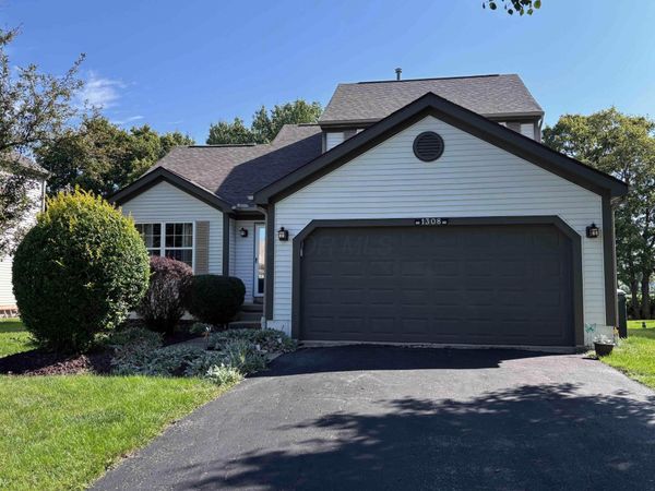 1308 Four Star Drive E, Galloway, OH 43119