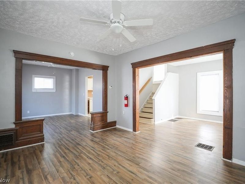 559 E Exchange Street, Akron, OH 44306 Photo 6