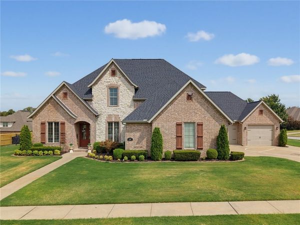 1291 Edinburgh Loop , Elm Springs, AR 72762