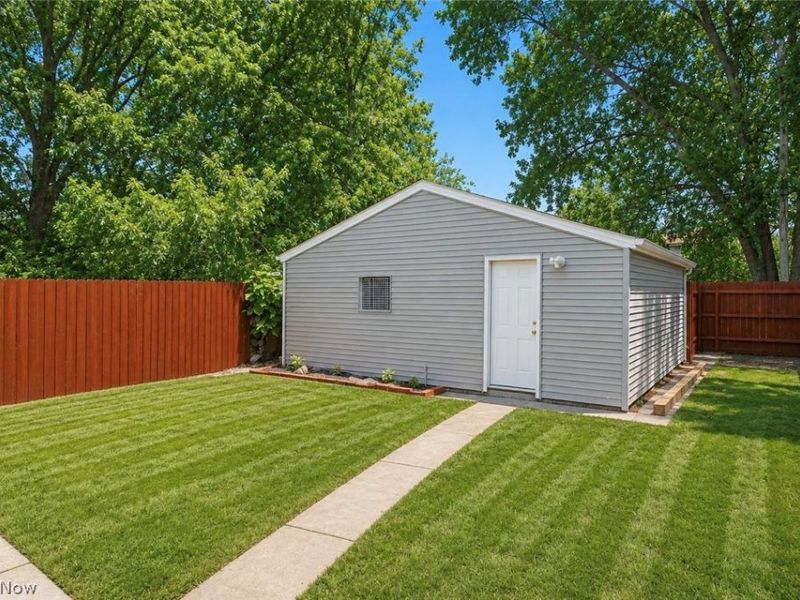 2165 W 95th Street, Cleveland, OH 44102 Photo 38