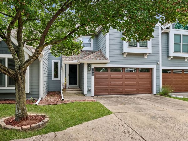 2648 82nd Street, Urbandale, IA 50322