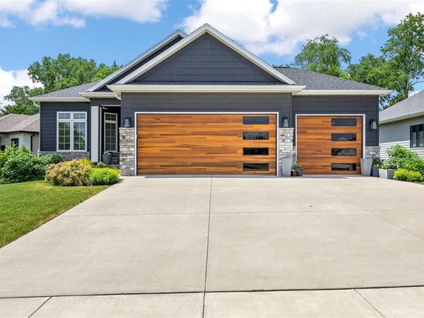 1326 High Country Road, Coralville, IA 52241