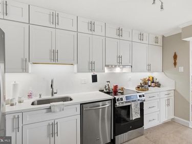 8360 GREENSBORO DRIVE, Unit 1009, MCLEAN, VA 22102