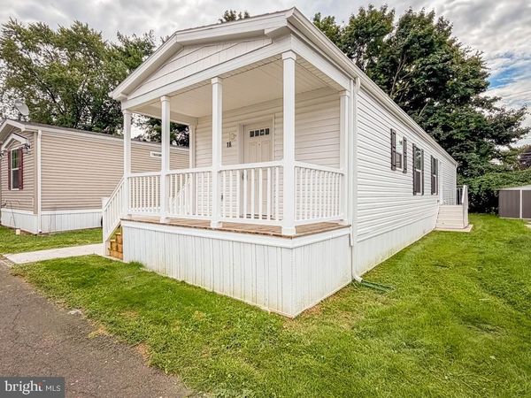 16 KENNEDY DRIVE, FAIRLESS HILLS, PA 19030