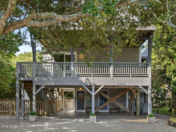 1111 Canady Avenue , Topsail Beach, NC 28445