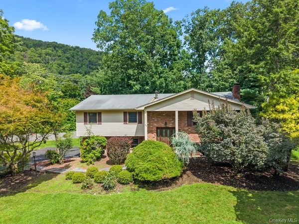 44 Palisades Court , Pomona, NY 10970