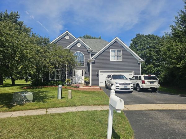 525 Cheshire Court , Yorkville, IL 60560
