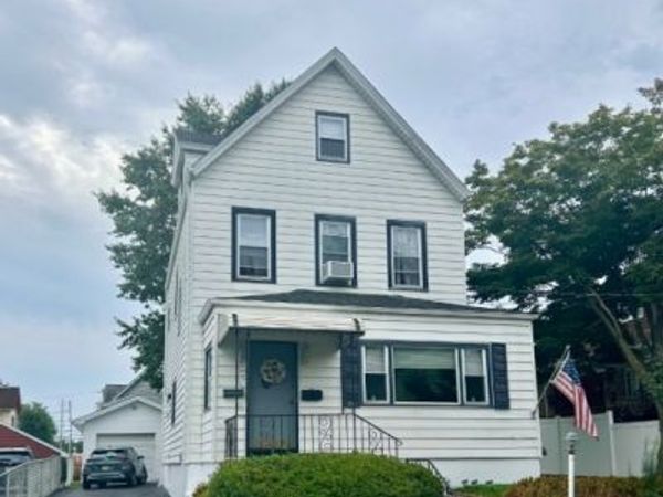 20 Jane St, Unit 2, East Rutherford, NJ 07073