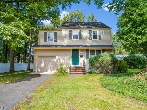 2075 Meadowview Rd, Scotch Plains, NJ 07076