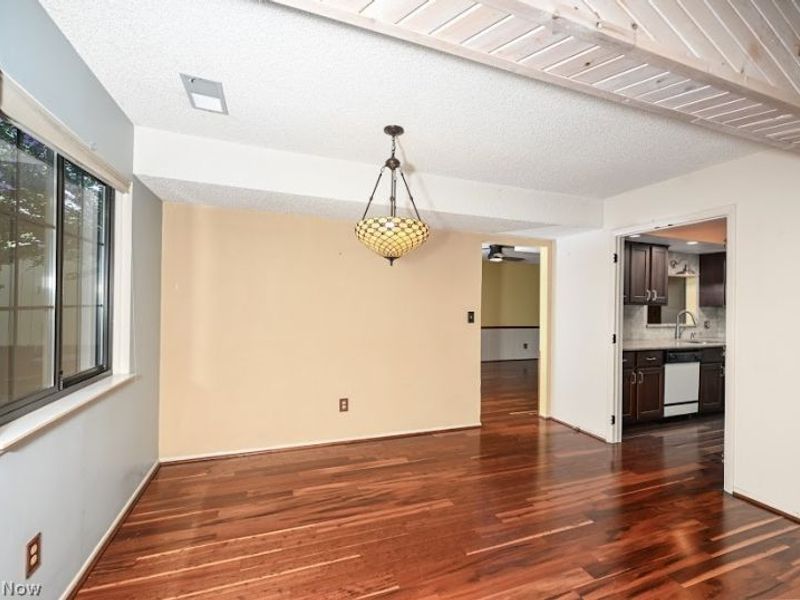 879 Hampton Ridge Drive , Akron, OH 44313 Photo 3