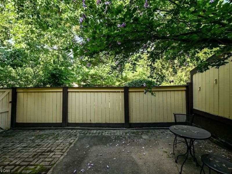 879 Hampton Ridge Drive , Akron, OH 44313 Photo 30