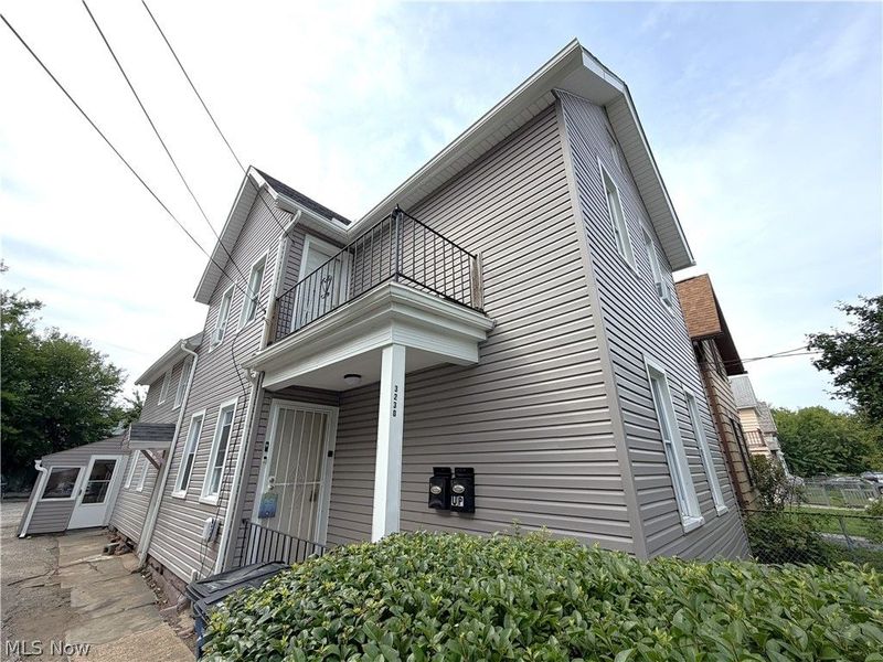 3230 W 31st Street, Cleveland, OH 44109 Photo 3
