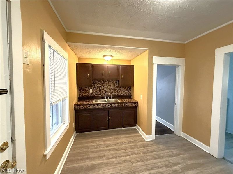 3230 W 31st Street, Cleveland, OH 44109 Photo 4