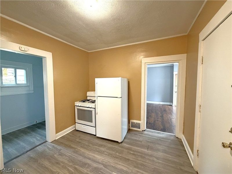 3230 W 31st Street, Cleveland, OH 44109 Photo 5