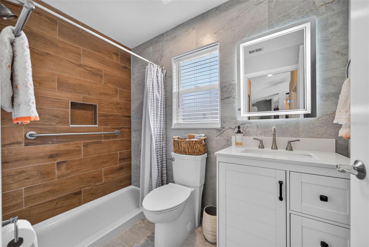 5924 Java Plum Lane , Bradenton, FL 34203 Photo