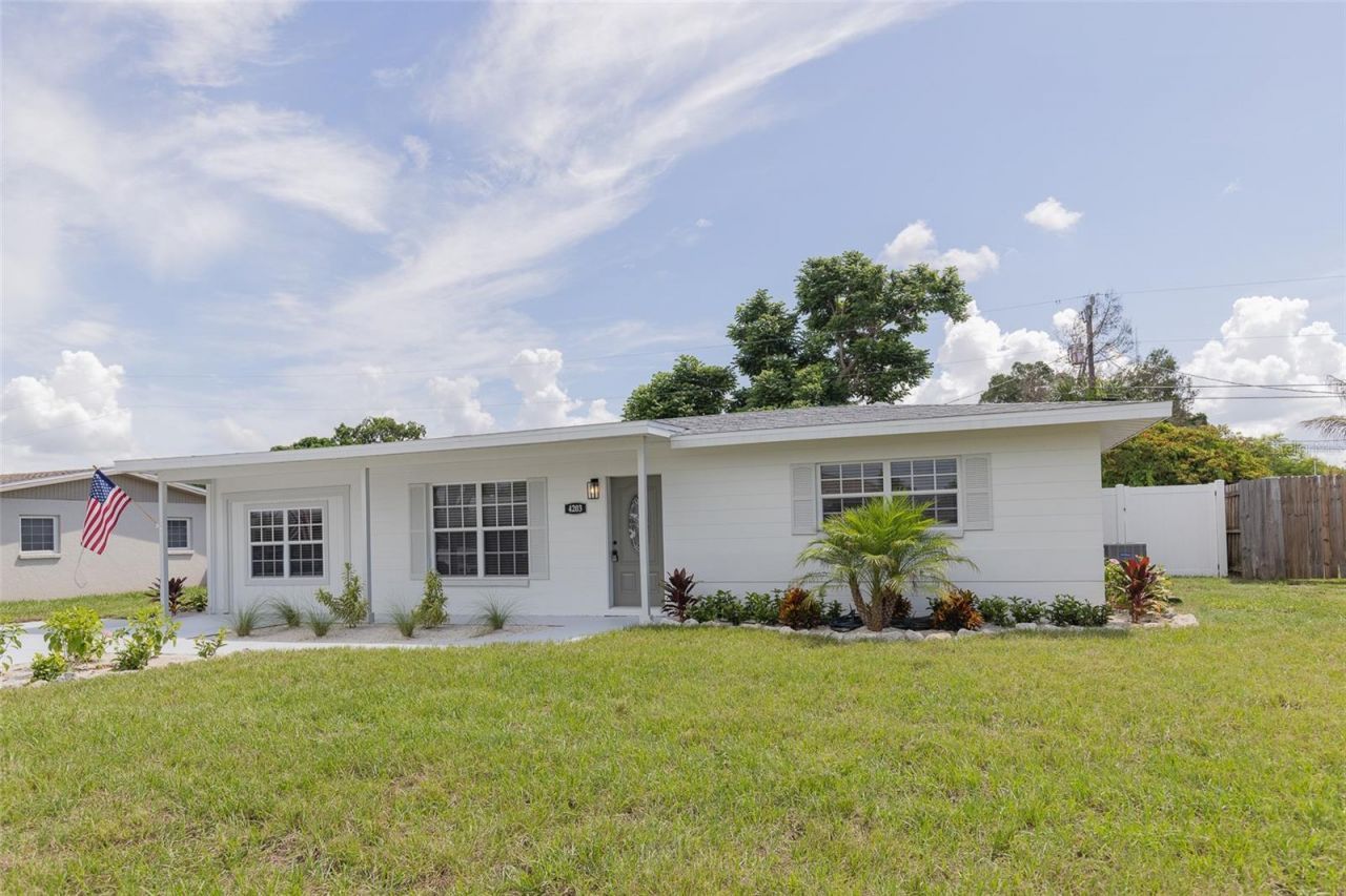 4203 36th Street W, Bradenton, FL 34205 Photo