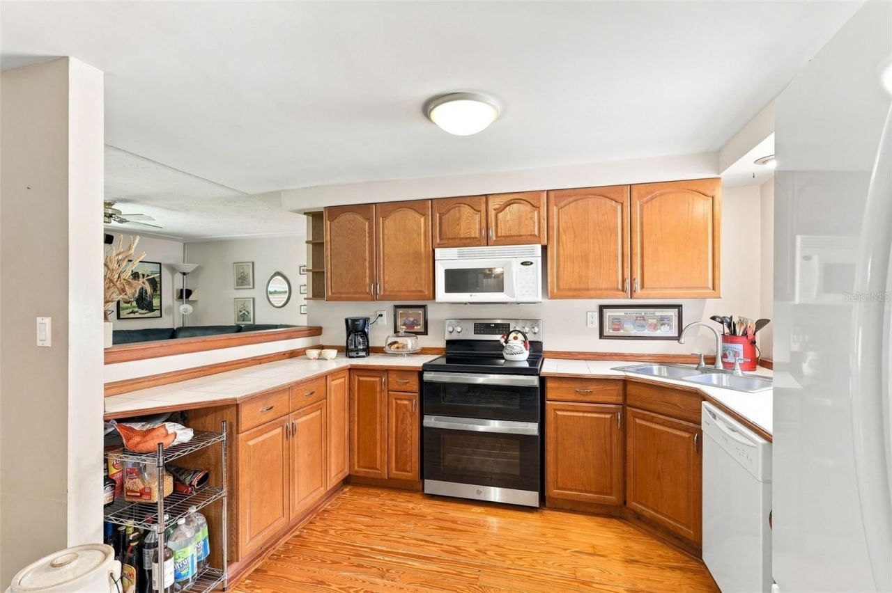 324 Riviera Drive , Debary, FL 32713 Photo