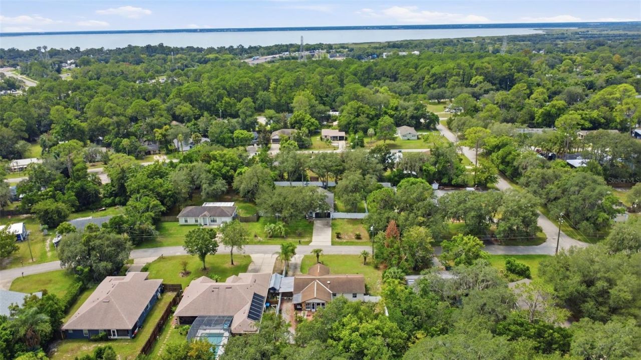 324 Riviera Drive , Debary, FL 32713 Photo