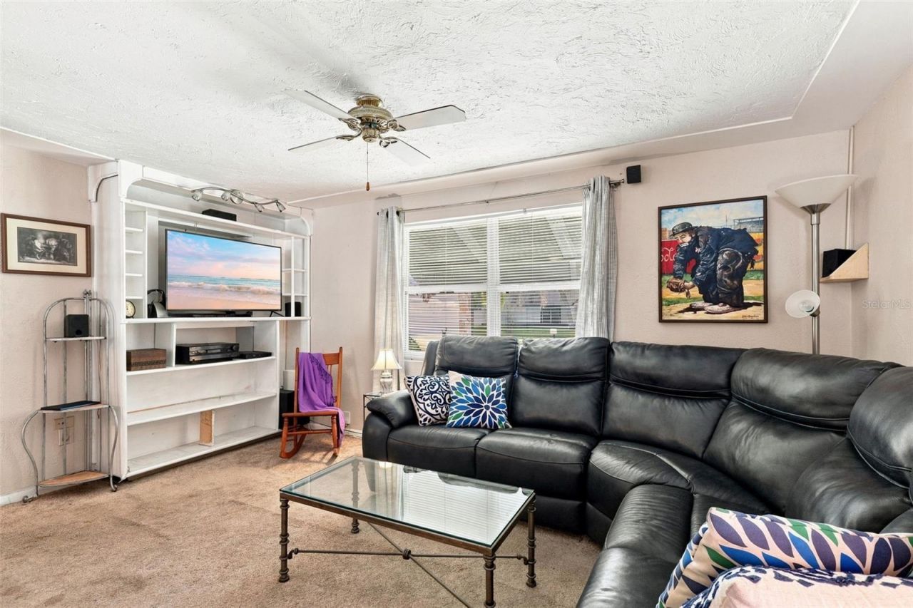 324 Riviera Drive , Debary, FL 32713 Photo
