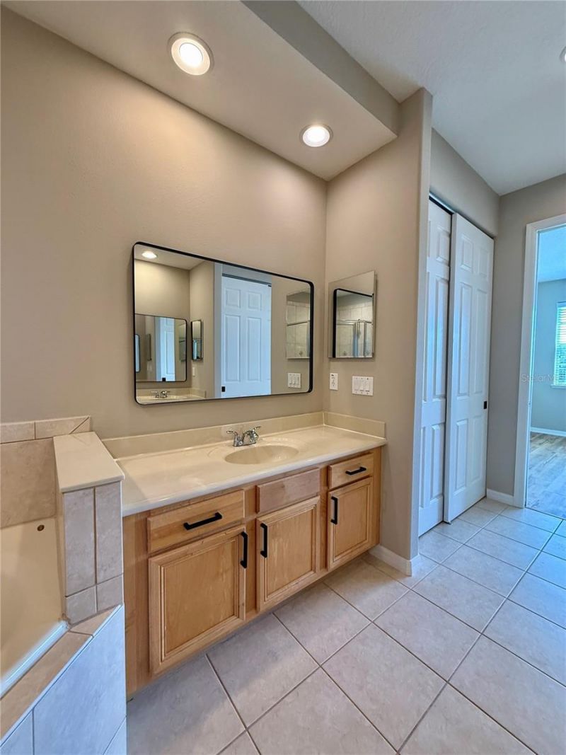 547 Terrace Spring Drive , Orlando, FL 32828 Photo