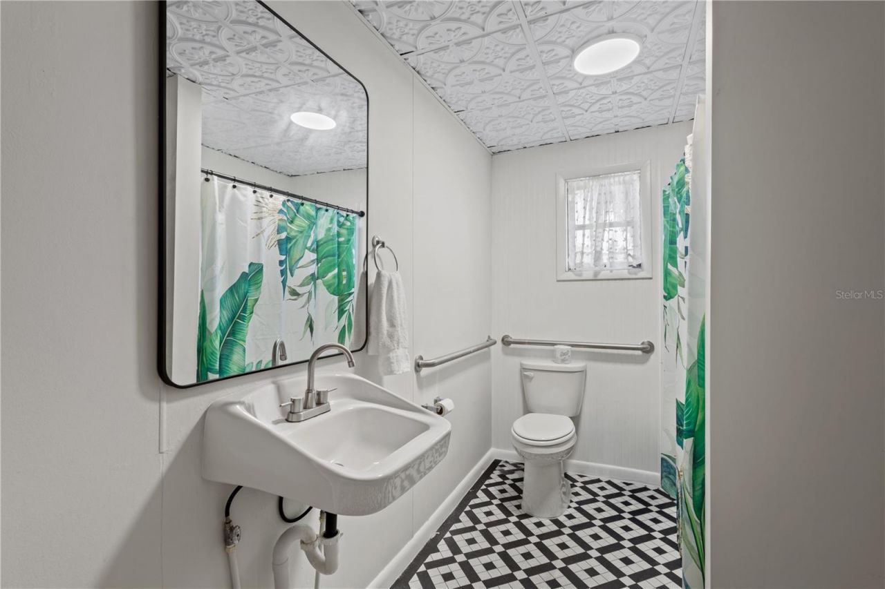 4051 D Street , Cedar Key, FL 32625 Photo
