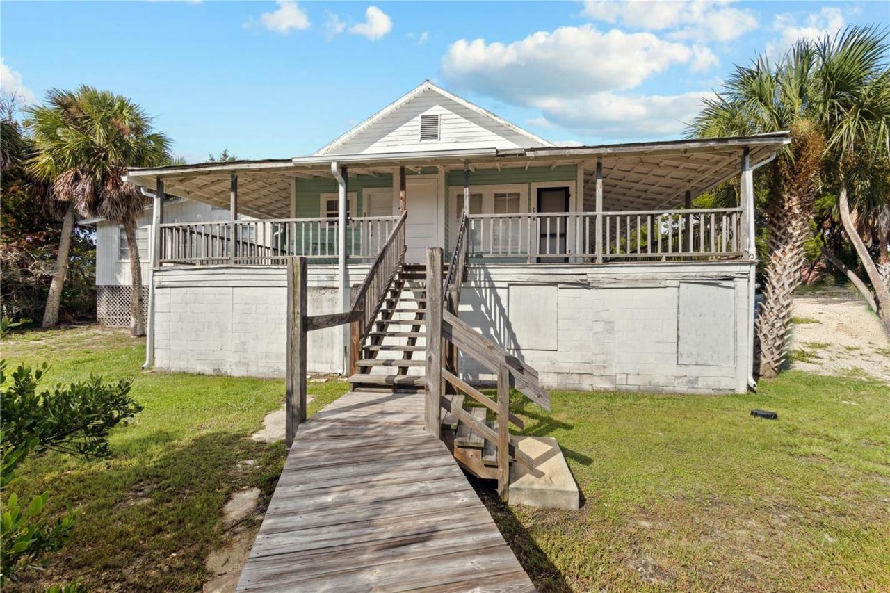 4051 D Street , Cedar Key, FL 32625 Photo