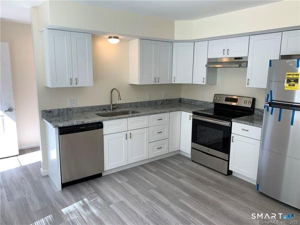 9 South , Unit B, Bethel, CT 06801