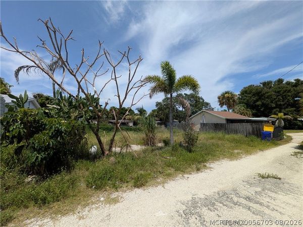 2457 NE Hickory Avenue, Jensen Beach, FL 34957