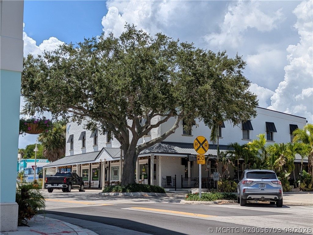 2457 NE Hickory Avenue, Jensen Beach, FL 34957 Photo