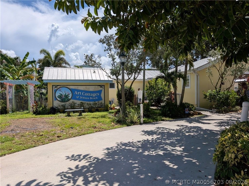 2457 NE Hickory Avenue, Jensen Beach, FL 34957 Photo