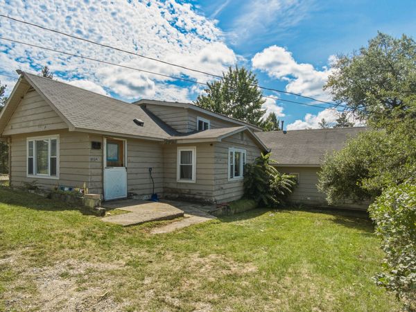 10124 Woodlawn Street, St. Helen, MI 48656