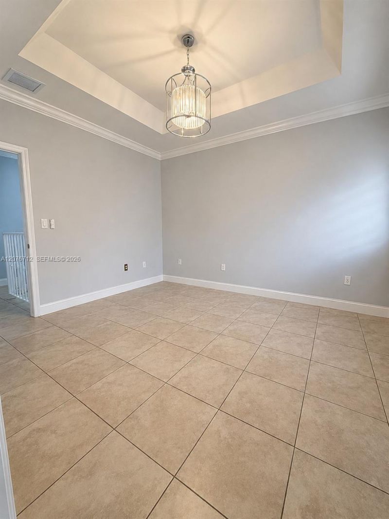 7429 NW 182nd St, Hialeah, FL 33015 Photo
