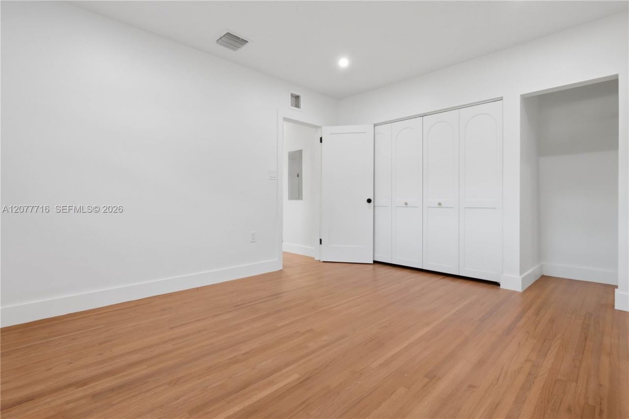 13040 N Miami Ave , Miami, FL 33168 Photo