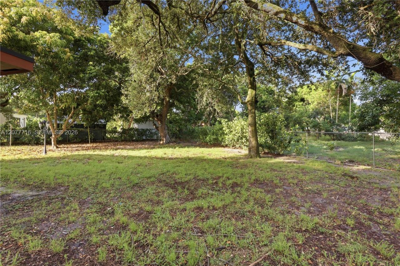 13040 N Miami Ave , Miami, FL 33168 Photo