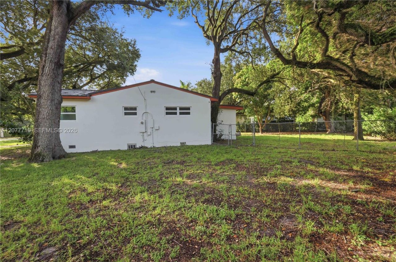 13040 N Miami Ave , Miami, FL 33168 Photo