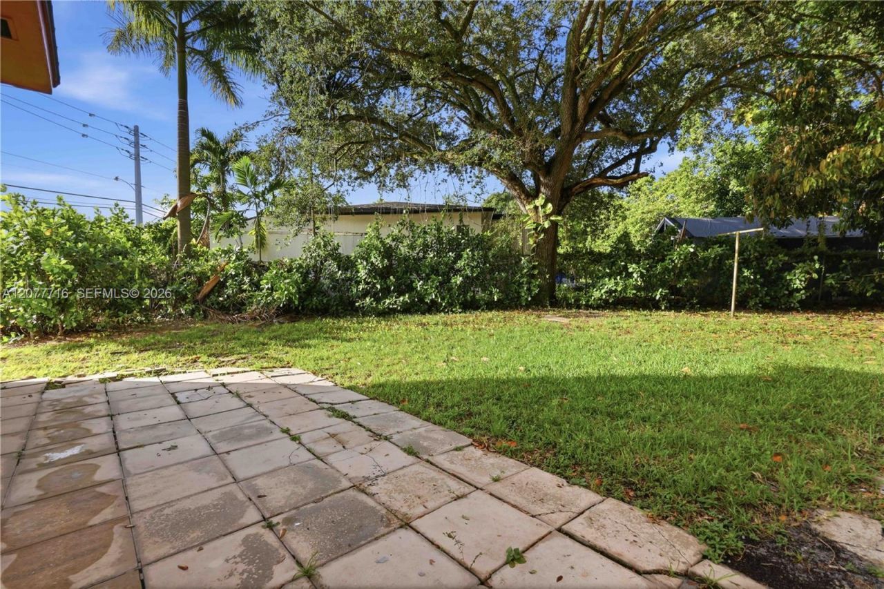 13040 N Miami Ave , Miami, FL 33168 Photo