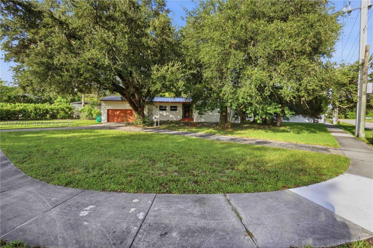 13040 N Miami Ave , Miami, FL 33168 Photo
