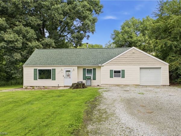1057 Center Road , Clinton, OH 44216