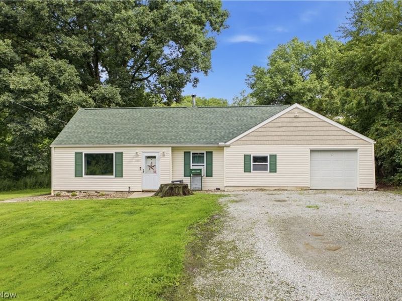 1057 Center Road, Clinton, OH 44216 Photo 1